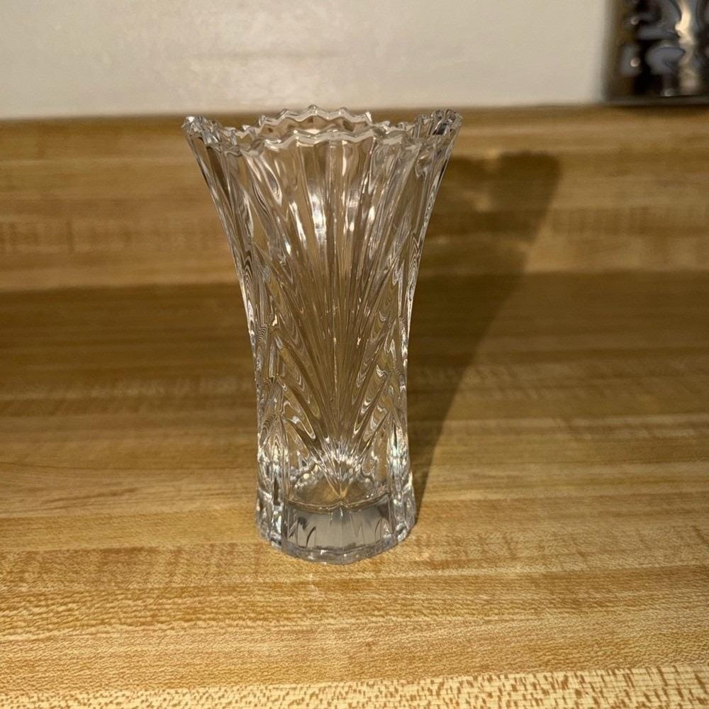 Mikasa Accent clear cut bud vase Elegant Clear Glass Vase